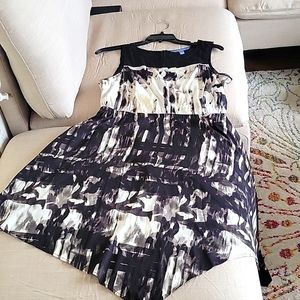 Dress w Asymmetrical Skirt